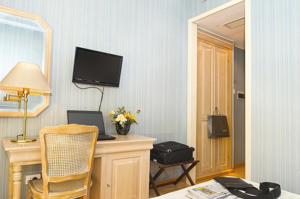 Grande Albergo Quattro Stagioni Rieti Phòng bức ảnh